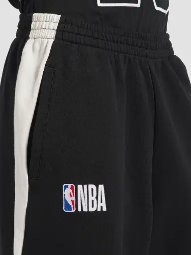 Balenciaga Men's / NBA Collaboration Oversized Sweatpants - Black White | Thumbnail 6 Balenciaga Men's / NBA Collaboration Oversized Sweatpants - Black White | Thumbnail 6