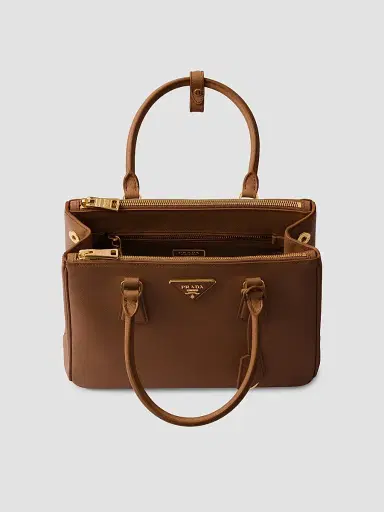 Prada Women's Medium Galleria Saffiano Leather Top Handle Bag | Thumbnail 4 Prada Women's Medium Galleria Saffiano Leather Top Handle Bag | Thumbnail 4
