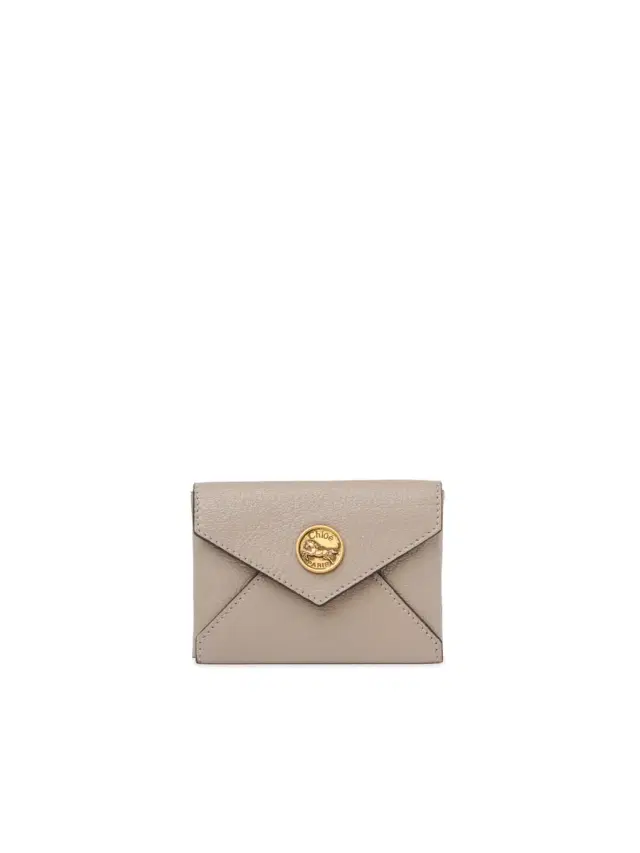 Envelope card holder in grained leather Envelope card holder in grained leather