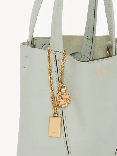 Chloé Small Chloé Spin tote bag in grained leather | Thumbnail 6 Chloé Small Chloé Spin tote bag in grained leather | Thumbnail 6
