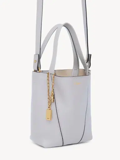 Chloé Small Chloé Spin tote bag in grained leather | Thumbnail 4 Chloé Small Chloé Spin tote bag in grained leather | Thumbnail 4