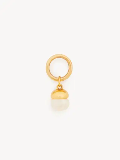 Chloé Alphabet pearl charm in pearl & brass | Thumbnail 2 Chloé Alphabet pearl charm in pearl & brass | Thumbnail 2