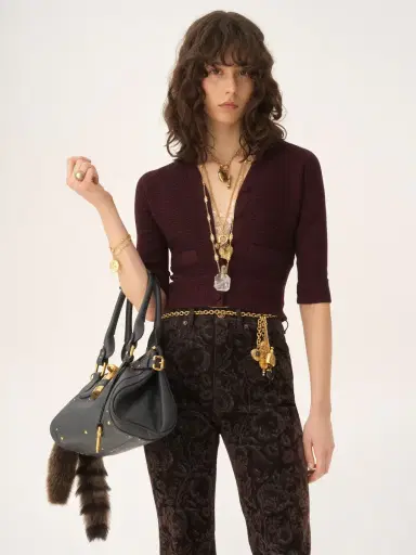 Chloé Fitted V-neck cardigan in a wool knit | Thumbnail 4 Chloé Fitted V-neck cardigan in a wool knit | Thumbnail 4