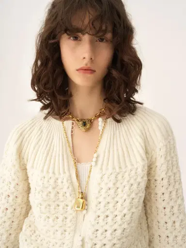 Chloé Round-neck cardigan in a wool & cashmere knit | Thumbnail 7 Chloé Round-neck cardigan in a wool & cashmere knit | Thumbnail 7