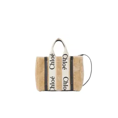 Chloé Small Woody tote bag in shearling | Thumbnail 1 Chloé Small Woody tote bag in shearling | Thumbnail 1