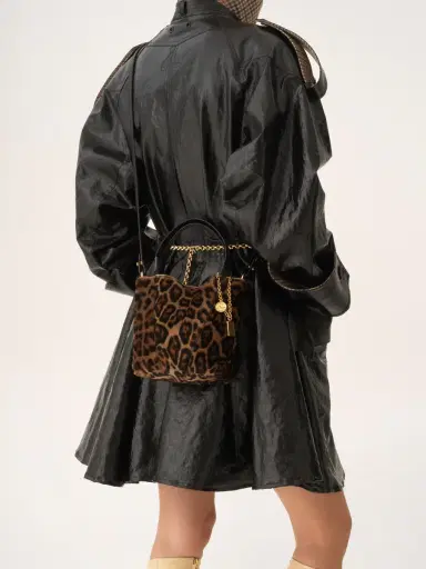 Chloé Small Chloé Spin tote bag in leopard-print shearling | Thumbnail 3 Chloé Small Chloé Spin tote bag in leopard-print shearling | Thumbnail 3