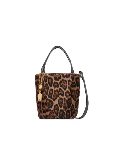 Chloé Small Chloé Spin tote bag in leopard-print shearling | Thumbnail 1 Chloé Small Chloé Spin tote bag in leopard-print shearling | Thumbnail 1