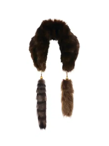Chloé The Treasure Tails scarf in shearling | Thumbnail 2 Chloé The Treasure Tails scarf in shearling | Thumbnail 2