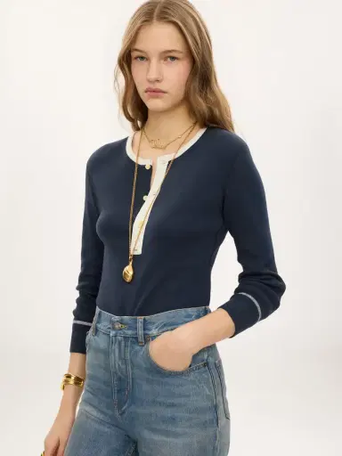 Chloé Fitted Henley shirt in cotton jersey | Thumbnail 4 Chloé Fitted Henley shirt in cotton jersey | Thumbnail 4