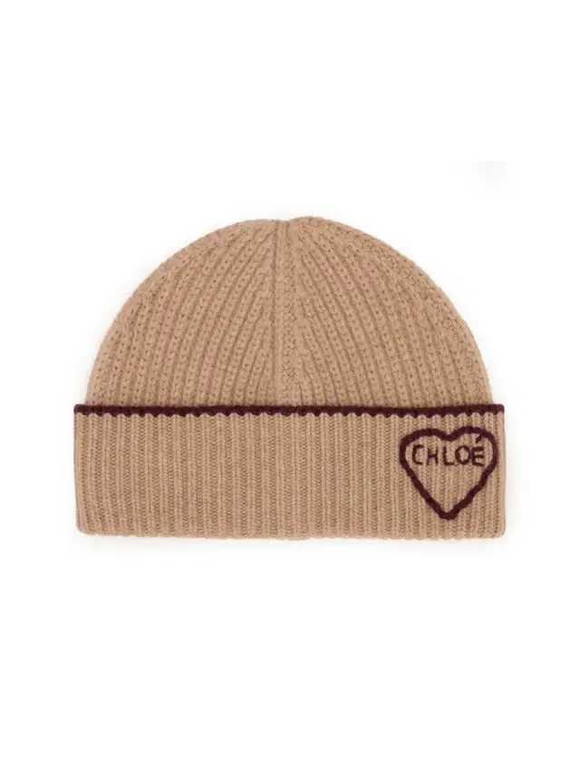 The Chloé Encoeur beanie in wool & cashmere The Chloé Encoeur beanie in wool & cashmere