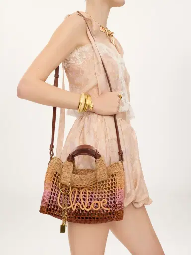 Chloé Small Summer Banana east-west tote bag with strap in raffia | Thumbnail 3 Chloé Small Summer Banana east-west tote bag with strap in raffia | Thumbnail 3