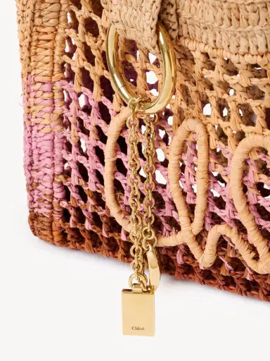 Chloé Small Summer Banana east-west tote bag with strap in raffia | Thumbnail 7 Chloé Small Summer Banana east-west tote bag with strap in raffia | Thumbnail 7