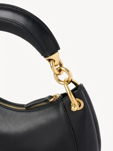 Chloé Small Chloé Banana zipped hobo in soft leather | Thumbnail 7 Chloé Small Chloé Banana zipped hobo in soft leather | Thumbnail 7