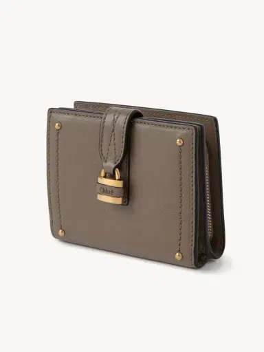 Chloé Paddington square wallet in grained leather | Thumbnail 3 Chloé Paddington square wallet in grained leather | Thumbnail 3