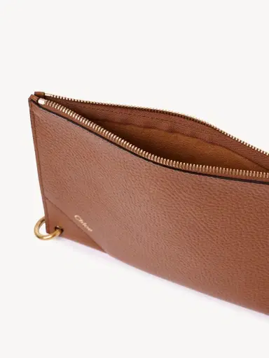 Chloé Chloé Spin zipped pouch in grained leather | Thumbnail 4 Chloé Chloé Spin zipped pouch in grained leather | Thumbnail 4