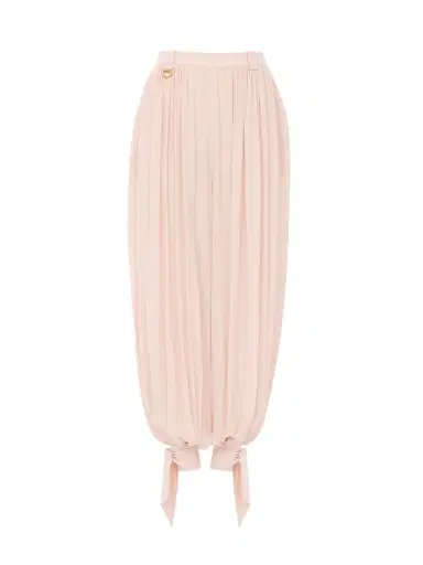 Chloé Fluid cropped pants in silk | Thumbnail 1 Chloé Fluid cropped pants in silk | Thumbnail 1