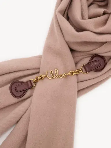 Chloé The Chloé Iconic scarf in wool | Thumbnail 5 Chloé The Chloé Iconic scarf in wool | Thumbnail 5