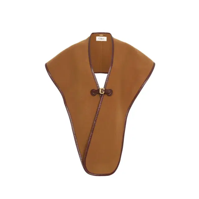 The Chloé Paddington cape in wool The Chloé Paddington cape in wool