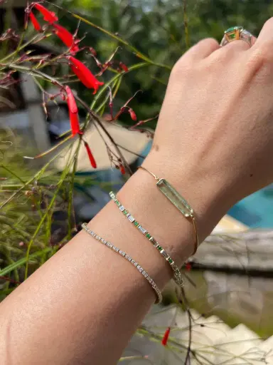 YI COLLECTION Aquamarine and Emerald Spring Tennis Bracelet | Thumbnail 4 YI COLLECTION Aquamarine and Emerald Spring Tennis Bracelet | Thumbnail 4