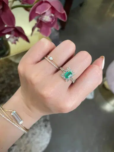 YI COLLECTION Emerald and Aquamarine Candy Ring | Thumbnail 3 YI COLLECTION Emerald and Aquamarine Candy Ring | Thumbnail 3