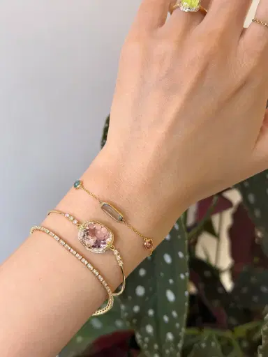 YI COLLECTION Light Pink Tourmaline Aurora Bangle | Thumbnail 2 YI COLLECTION Light Pink Tourmaline Aurora Bangle | Thumbnail 2