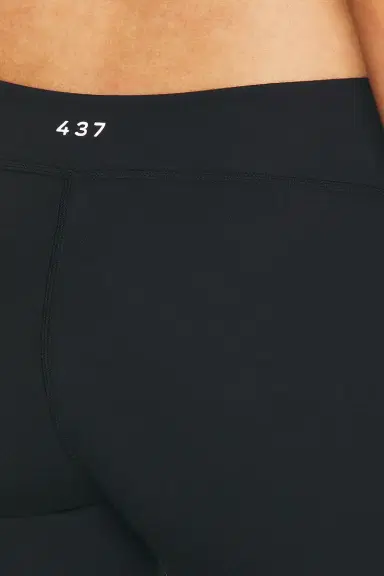 437 The Micro Capri Legging | Thumbnail 6 437 The Micro Capri Legging | Thumbnail 6