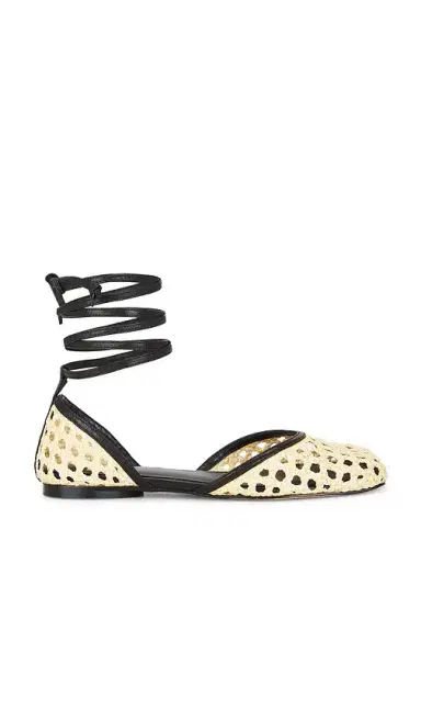 LPA Clio Flat | Thumbnail 1 LPA Clio Flat | Thumbnail 1