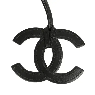 Chanel Chanel CC Logo Bag Charm Black Lambskin Gold Hardware | Thumbnail 3 Chanel Chanel CC Logo Bag Charm Black Lambskin Gold Hardware | Thumbnail 3