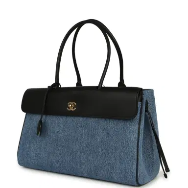 Chanel Chanel Large "Urban Essential" East West Shopping Tote Blue Denim, Black Caviar Gold Hardware | Thumbnail 5 Chanel Chanel Large "Urban Essential" East West Shopping Tote Blue Denim, Black Caviar Gold Hardware | Thumbnail 5