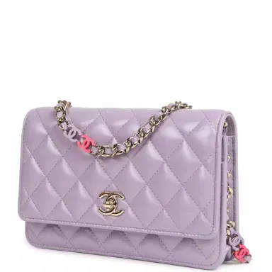 Chanel Chanel Wallet On Chain WOC Light Purple Shiny Lambskin Light Gold Hardware | Thumbnail 5 Chanel Chanel Wallet On Chain WOC Light Purple Shiny Lambskin Light Gold Hardware | Thumbnail 5