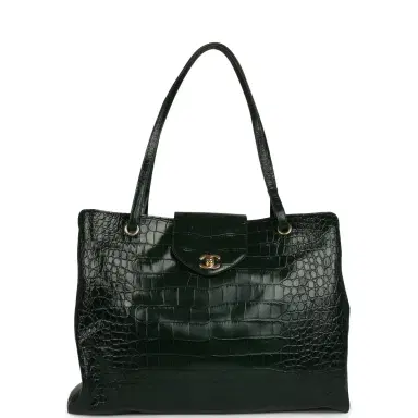 Chanel Chanel XXL "It Girl" Shopping Tote Dark Green Croc Embossed Calfskin Gold Hardware | Thumbnail 6 Chanel Chanel XXL "It Girl" Shopping Tote Dark Green Croc Embossed Calfskin Gold Hardware | Thumbnail 6