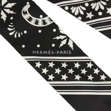HERMÈS Hermes "Les Leopards" Black, White Silk Twilly | Thumbnail 3 HERMÈS Hermes "Les Leopards" Black, White Silk Twilly | Thumbnail 3
