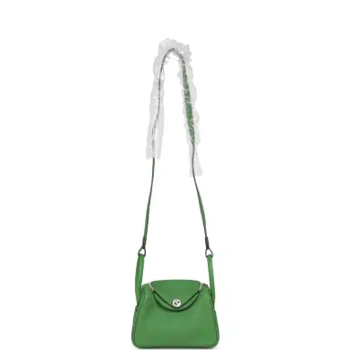 HERMÈS Hermes Mini Lindy II Vert Yucca Clemence Palladium Hardware | Thumbnail 7 HERMÈS Hermes Mini Lindy II Vert Yucca Clemence Palladium Hardware | Thumbnail 7