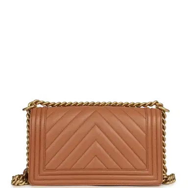 Chanel Pre-owned Chanel Medium Chevron Boy Bag Brown Caviar Antique Gold Hardware | Thumbnail 4 Chanel Pre-owned Chanel Medium Chevron Boy Bag Brown Caviar Antique Gold Hardware | Thumbnail 4