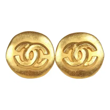 Chanel Vintage Chanel Small Round Hammered CC Earrings Gold Plated Hardware | Thumbnail 1 Chanel Vintage Chanel Small Round Hammered CC Earrings Gold Plated Hardware | Thumbnail 1