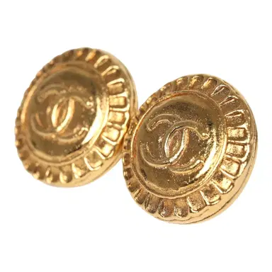 Chanel Vintage Chanel Small Round Sun Border CC Clip On Earrings Gold Plated Hardware | Thumbnail 3 Chanel Vintage Chanel Small Round Sun Border CC Clip On Earrings Gold Plated Hardware | Thumbnail 3