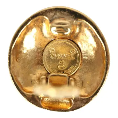Chanel Vintage Chanel Small Round Sun Border CC Clip On Earrings Gold Plated Hardware | Thumbnail 5 Chanel Vintage Chanel Small Round Sun Border CC Clip On Earrings Gold Plated Hardware | Thumbnail 5