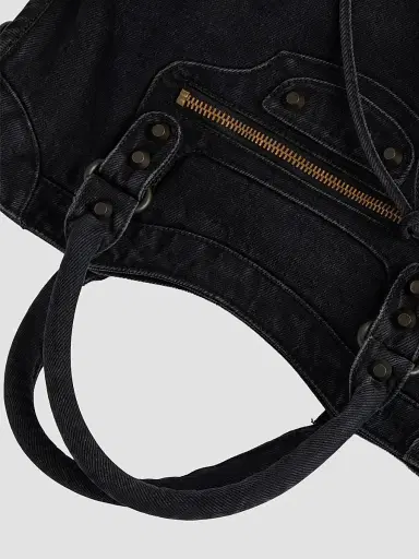 Balenciaga Women's Le City Top Handle Bag - Black | Thumbnail 6 Balenciaga Women's Le City Top Handle Bag - Black | Thumbnail 6