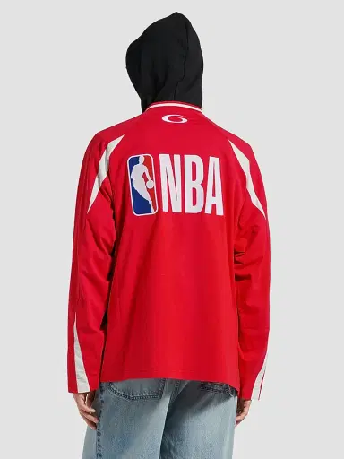 Balenciaga Men's x NBA Collaboration Oversized Long Sleeve T-Shirt - Red | Thumbnail 4 Balenciaga Men's x NBA Collaboration Oversized Long Sleeve T-Shirt - Red | Thumbnail 4