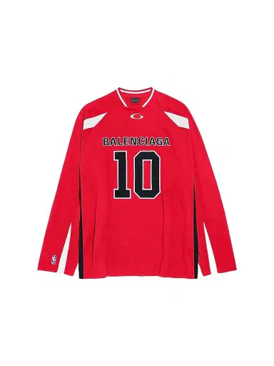Balenciaga Men's x NBA Collaboration Oversized Long Sleeve T-Shirt - Red | Thumbnail 1 Balenciaga Men's x NBA Collaboration Oversized Long Sleeve T-Shirt - Red | Thumbnail 1