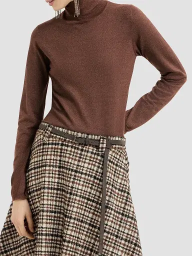 Brunello Cucinelli Women's Sparkling Cashmere and Silk Lightweight Turtleneck Sweater - Brown | Thumbnail 3 Brunello Cucinelli Women's Sparkling Cashmere and Silk Lightweight Turtleneck Sweater - Brown | Thumbnail 3