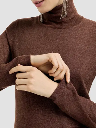 Brunello Cucinelli Women's Sparkling Cashmere and Silk Lightweight Turtleneck Sweater - Brown | Thumbnail 6 Brunello Cucinelli Women's Sparkling Cashmere and Silk Lightweight Turtleneck Sweater - Brown | Thumbnail 6