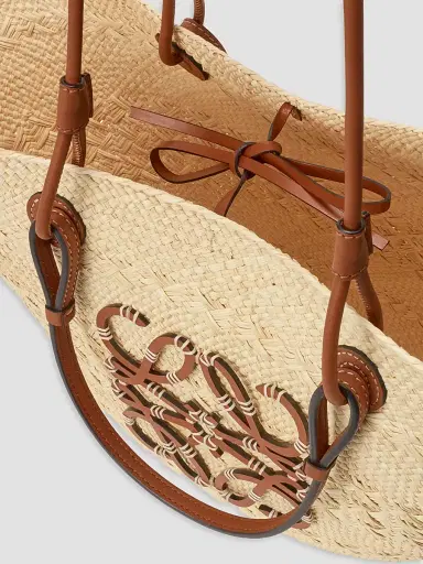 LOEWE Women's x Paula's Ibiza Anagram Basket Bag - Natural Tan | Thumbnail 4 LOEWE Women's x Paula's Ibiza Anagram Basket Bag - Natural Tan | Thumbnail 4