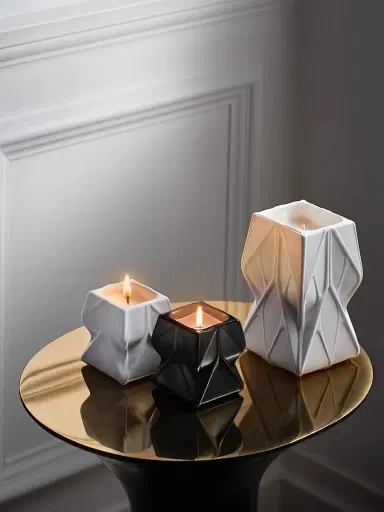 Zaha Hadid Design Prime Scented Candle Duo - White Black | Thumbnail 4 Zaha Hadid Design Prime Scented Candle Duo - White Black | Thumbnail 4