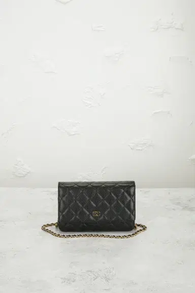 chanel Chanel Caviar Classic Wallet On Chain | Thumbnail 2 chanel Chanel Caviar Classic Wallet On Chain | Thumbnail 2