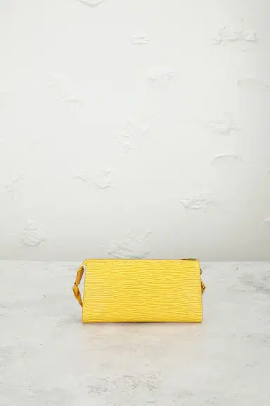 louis vuitton Louis Vuitton Epi Pochette Accessoiries 21 Shoulder Bag | Thumbnail 3 louis vuitton Louis Vuitton Epi Pochette Accessoiries 21 Shoulder Bag | Thumbnail 3