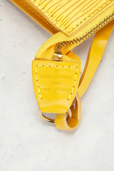 louis vuitton Louis Vuitton Epi Pochette Accessoiries 21 Shoulder Bag | Thumbnail 6 louis vuitton Louis Vuitton Epi Pochette Accessoiries 21 Shoulder Bag | Thumbnail 6
