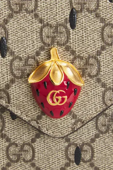 FWRD Renew Gucci Mini Strawberry Wallet On Chain | Thumbnail 5 FWRD Renew Gucci Mini Strawberry Wallet On Chain | Thumbnail 5