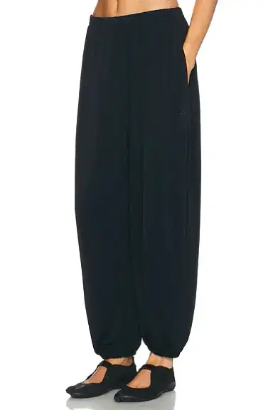 NikeSKIMS Stretch Knit Harem Pant | Thumbnail 3 NikeSKIMS Stretch Knit Harem Pant | Thumbnail 3