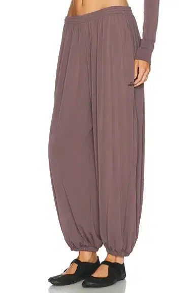 NikeSKIMS Stretch Knit Harem Pant | Thumbnail 4 NikeSKIMS Stretch Knit Harem Pant | Thumbnail 4